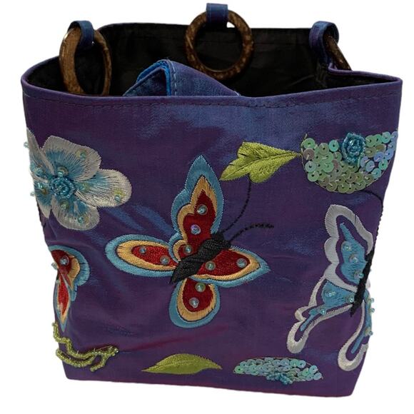 Silk bucket purse with embroidered butterflies, iridescent blueish purple - Picture 5 of 10